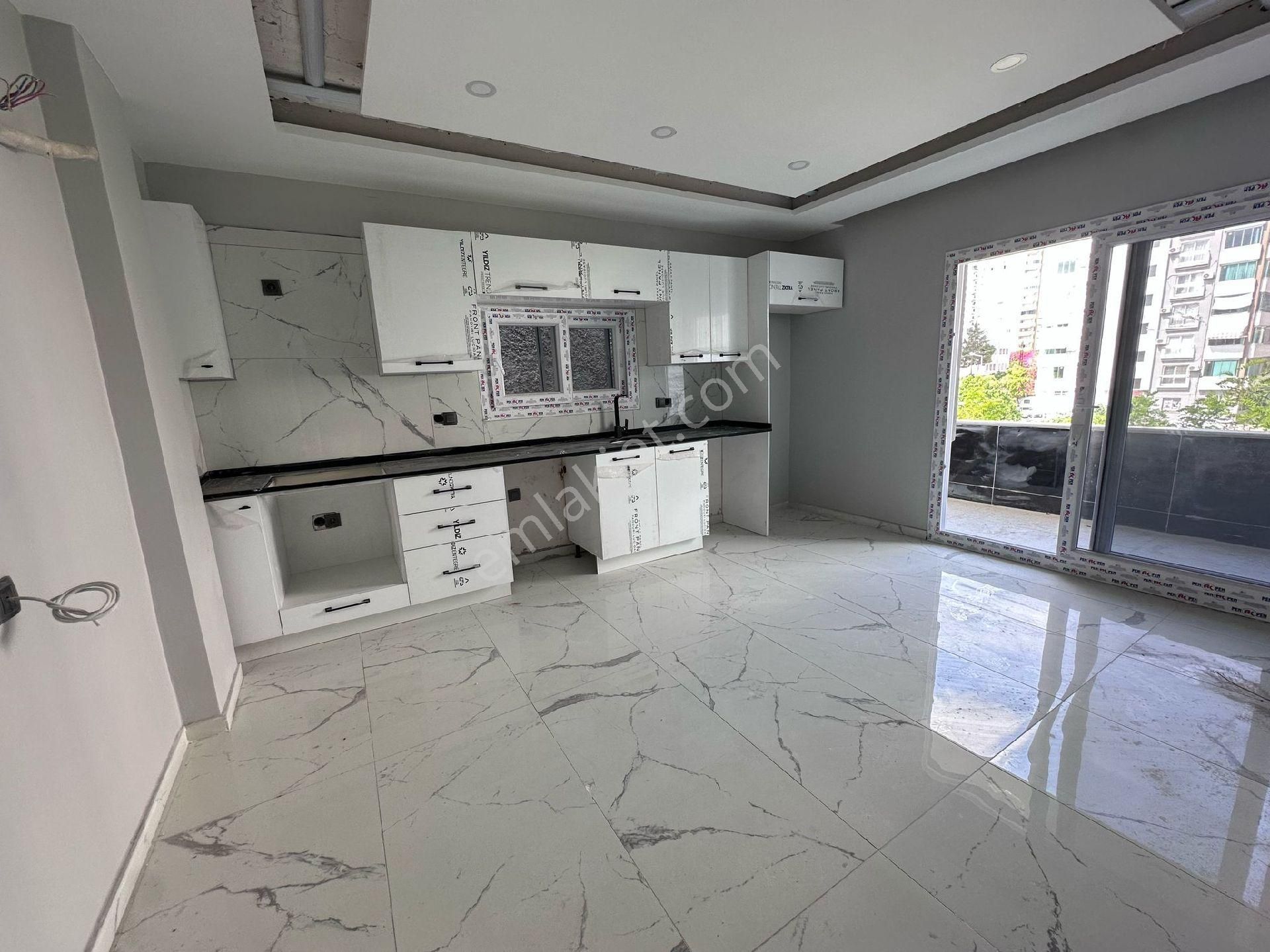 Mavibulvar Civarı Yeni Yapı Kat Seçenekleri Var Kiralık 2+1 Daire