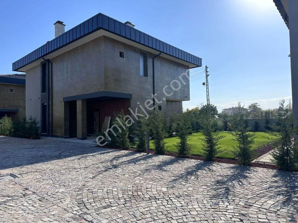 Konya / Meram'ın Gözde Lokasyonunda 4+1 Ultra Lux Villa