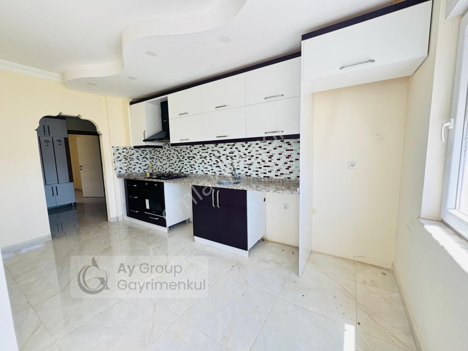 Antalya Varsak Asansörlü 2+1 Sıfır Ayarında 95 M2 Geniş Daire