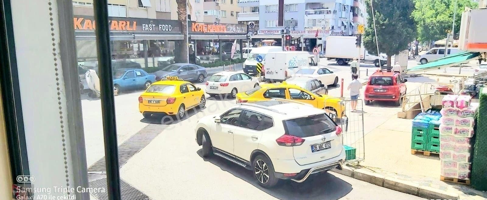 Yaşamın Merkezinde Süper Lüx Tadilatlı Daire İster Misiniz ?