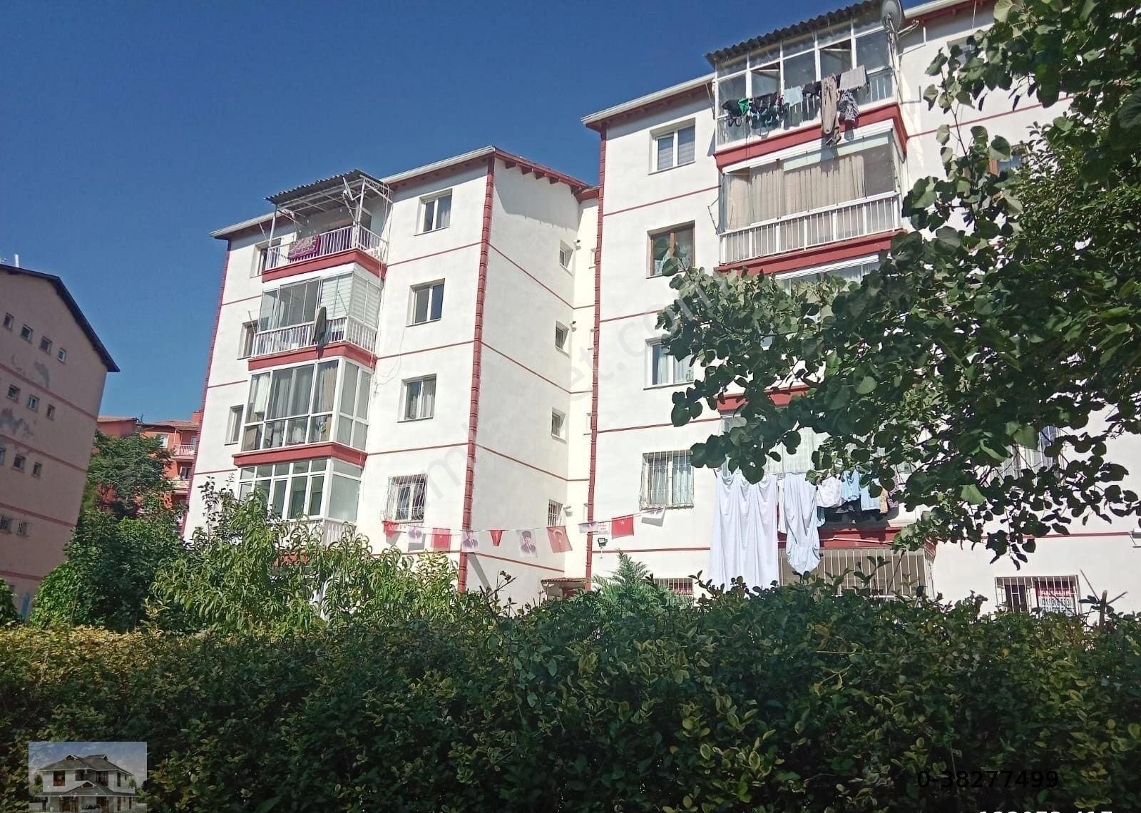 Genç Emlaktan Örnek Mahallesinde Satlık