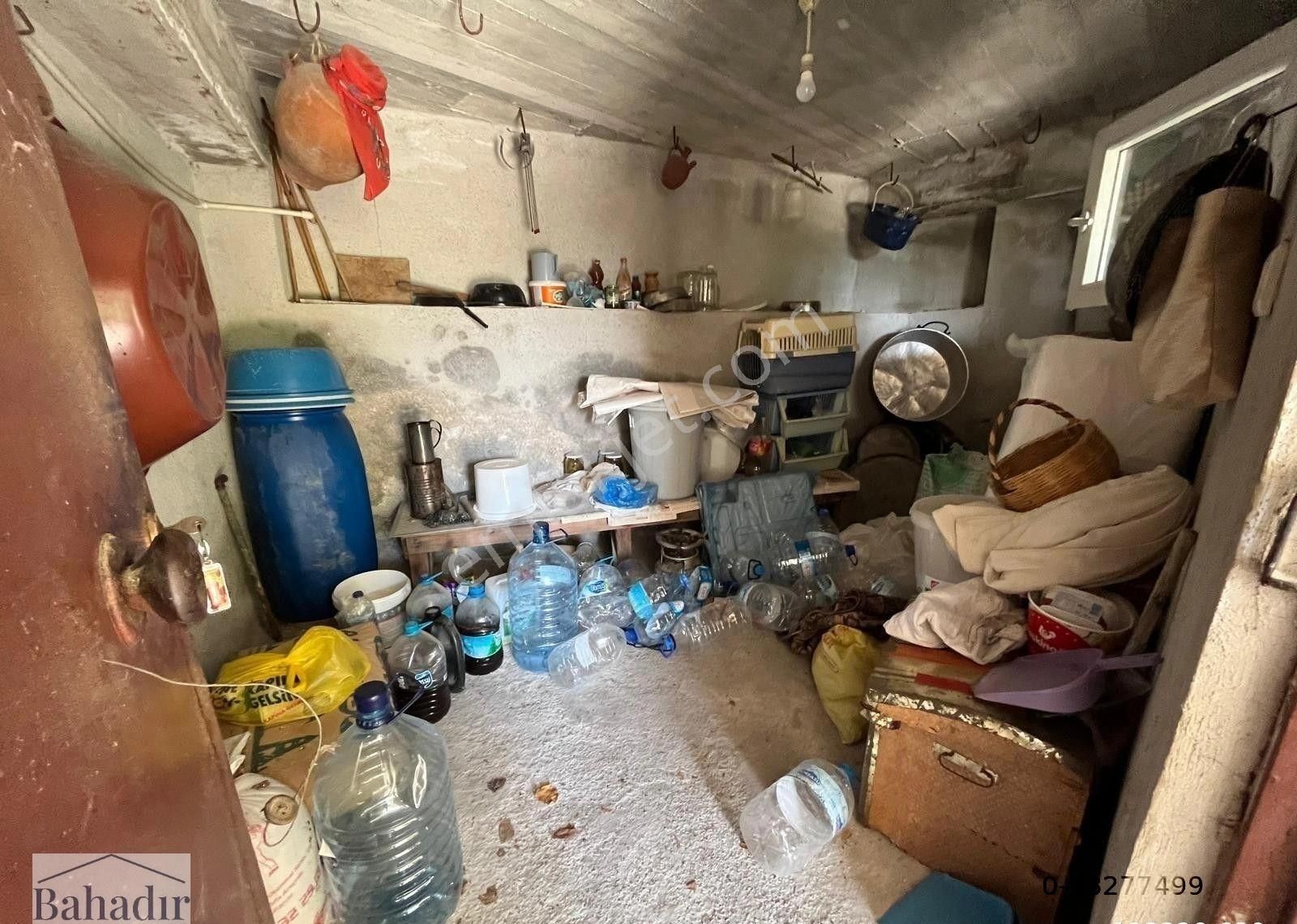 Bahadır Emlaktan Doyran Köyünde 299 M2 Arsa İçinde Satılık Kelepir Köyevi