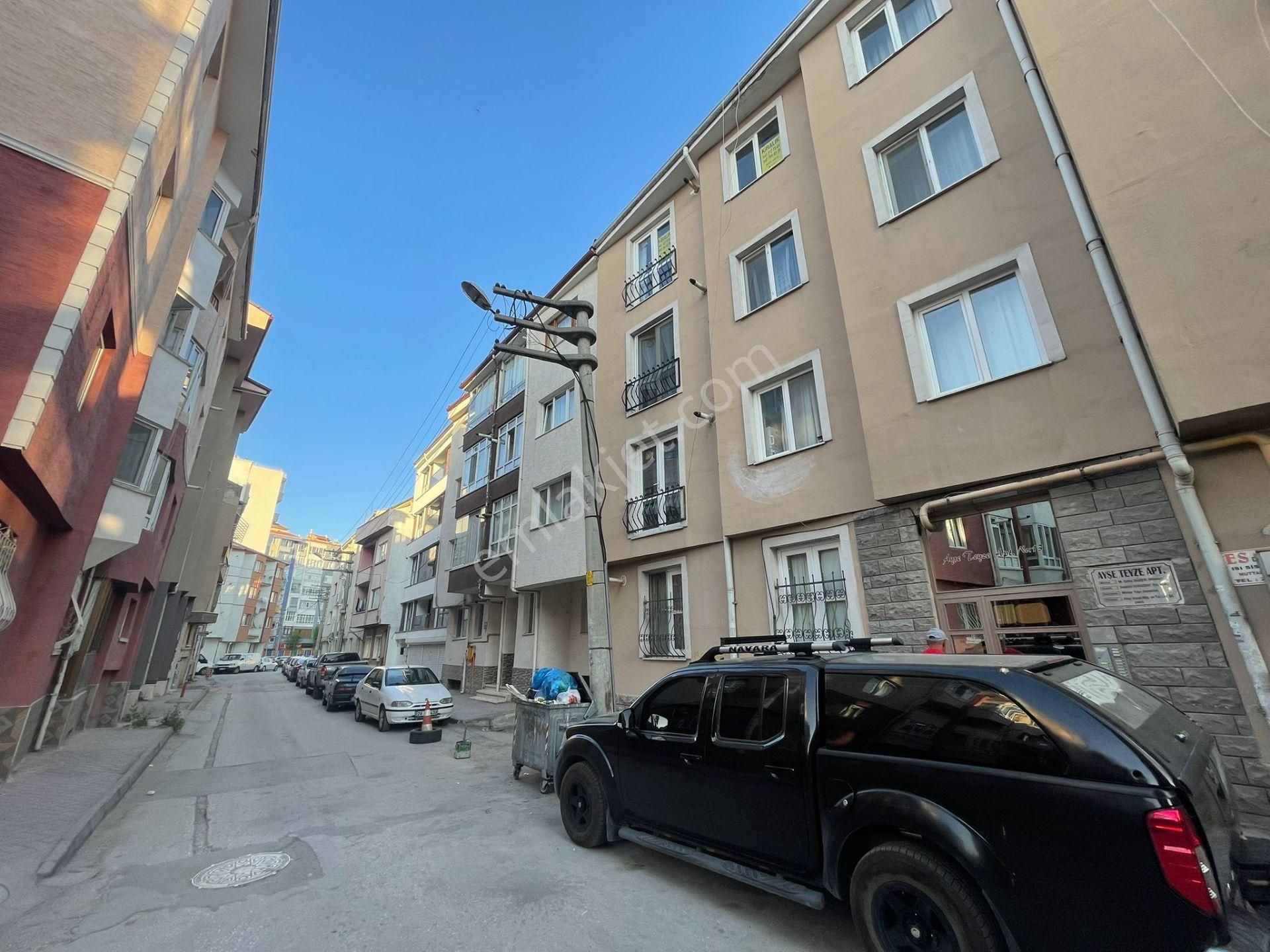 Buket Emlaktan Kırmızıtoprak Mah. Kiralık 1+1 Daire