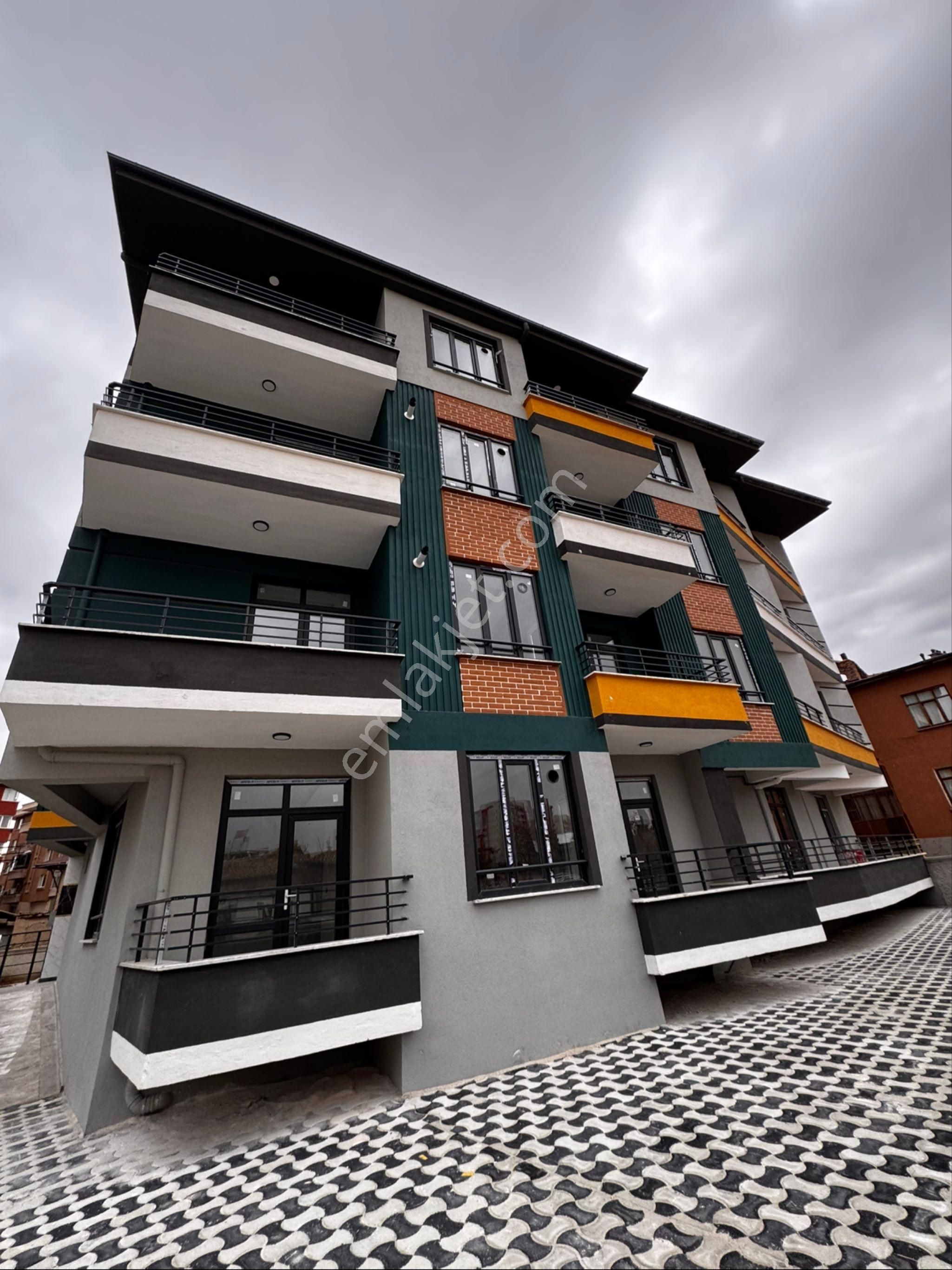 Konya Meram Çarşı Merkezde Satılık Sıfır 2+1 Daire