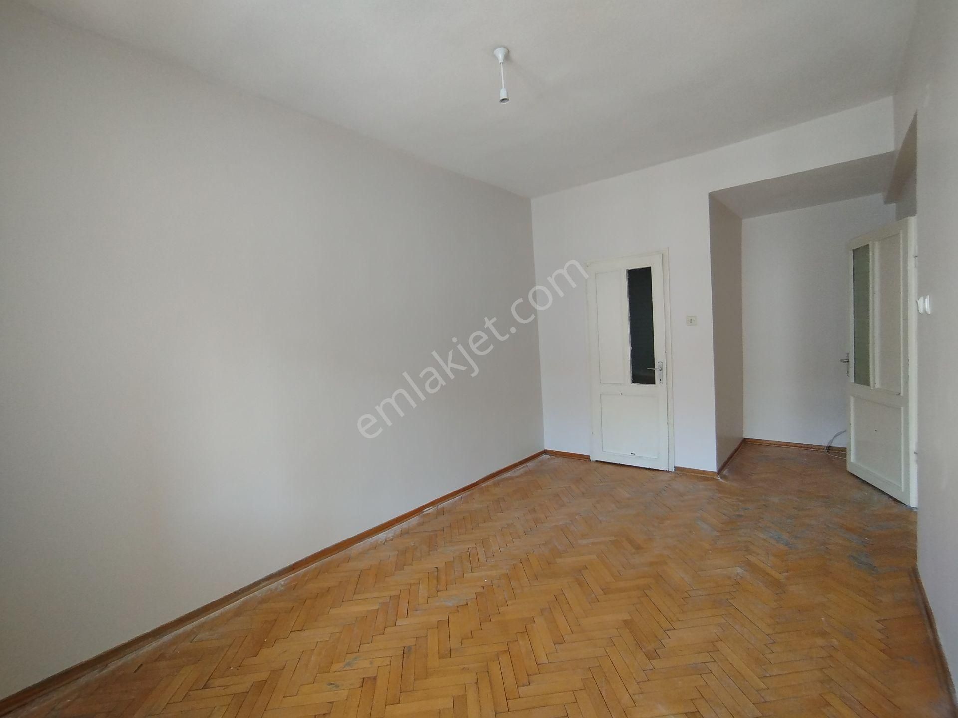 Feza / Sahabiye Mahallesi Merkezi Konumda Kiralık 3+1 Daire