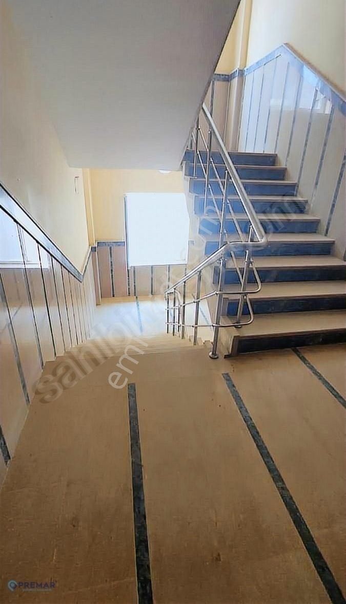 Premar'dan Suvaroğlu Cad. Kiralık 4+1 Daire Ara Kat