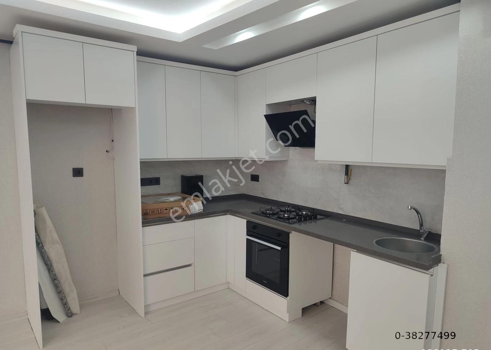 Sağlık Ocağı Yakını İçi Yapılı Doğalgazlı 3+1 Yüksek Giriş Daire