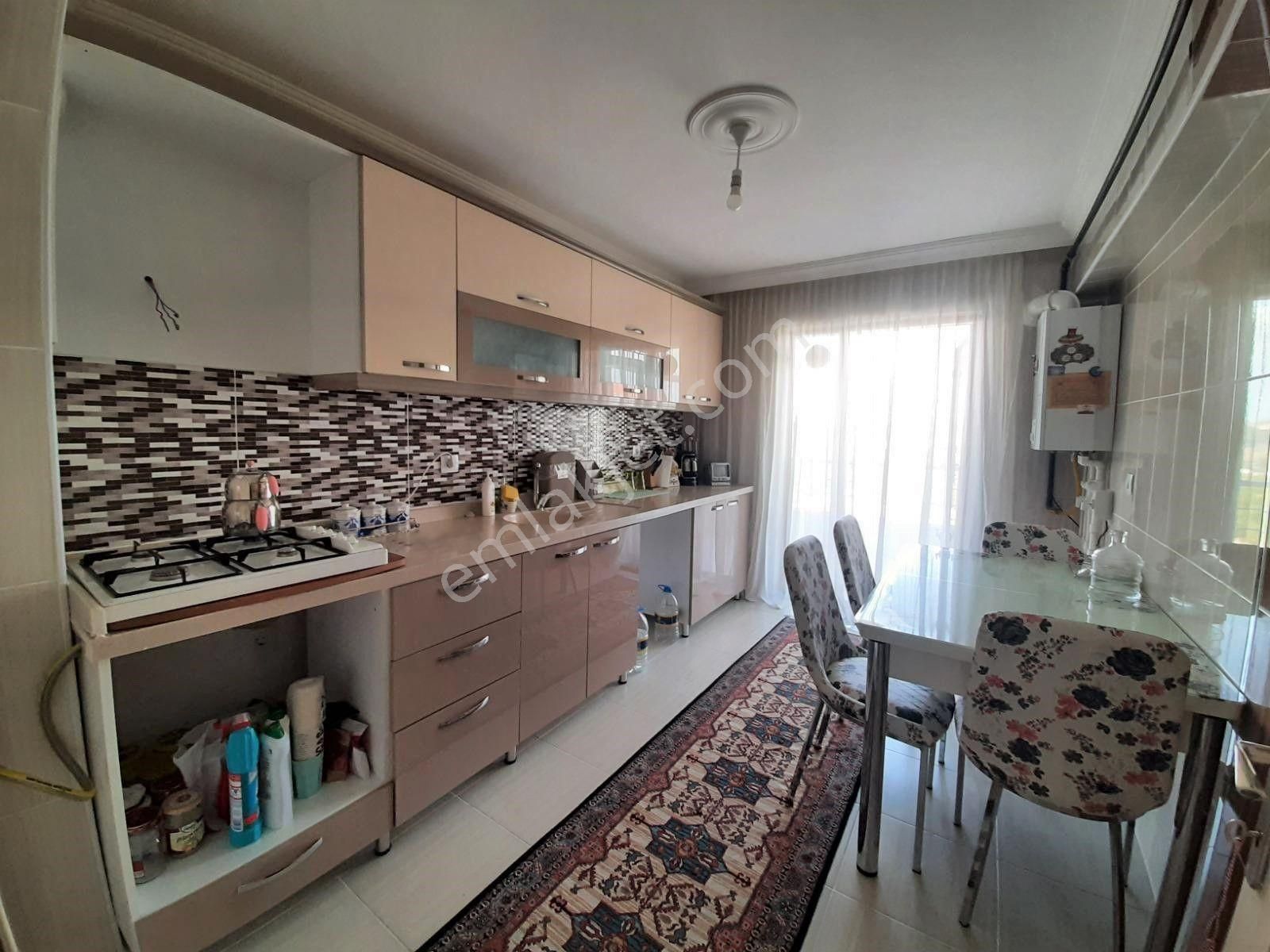 Yıldıztepe De Cadde Üzeri 3+1 Kat Konumlu Kilerli Diare
