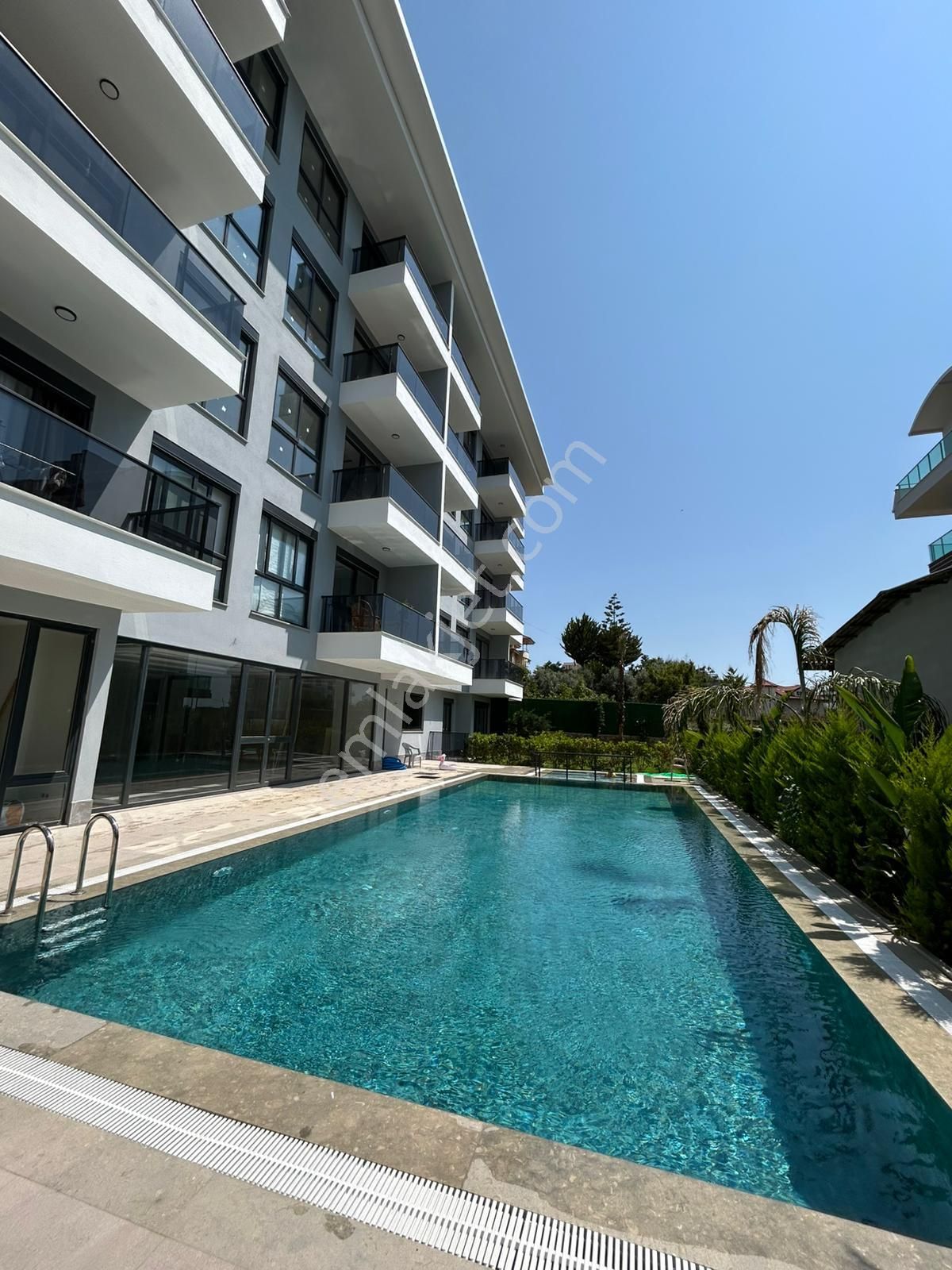 Alanya Karakocalı Mah Satılık 1+1 Sıfır Daire İskanı Alınmış Oturuma Hazır