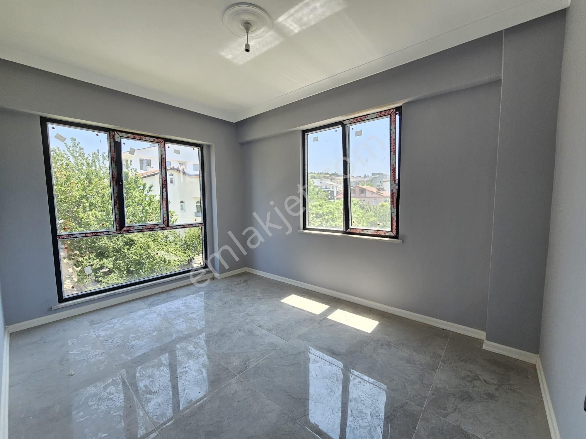 Yalova Remax 'dan Siteler Mah.de Denize Yakın 2+1 Ara Kat
