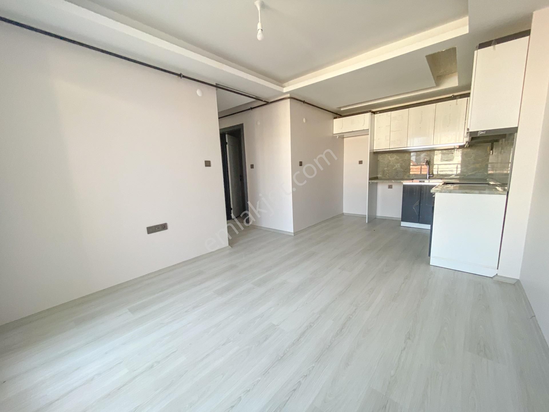 Kumbağ'da Merkezi Konumda Geniş Lüks Satılık 2+1 Daireler - Görsel 12