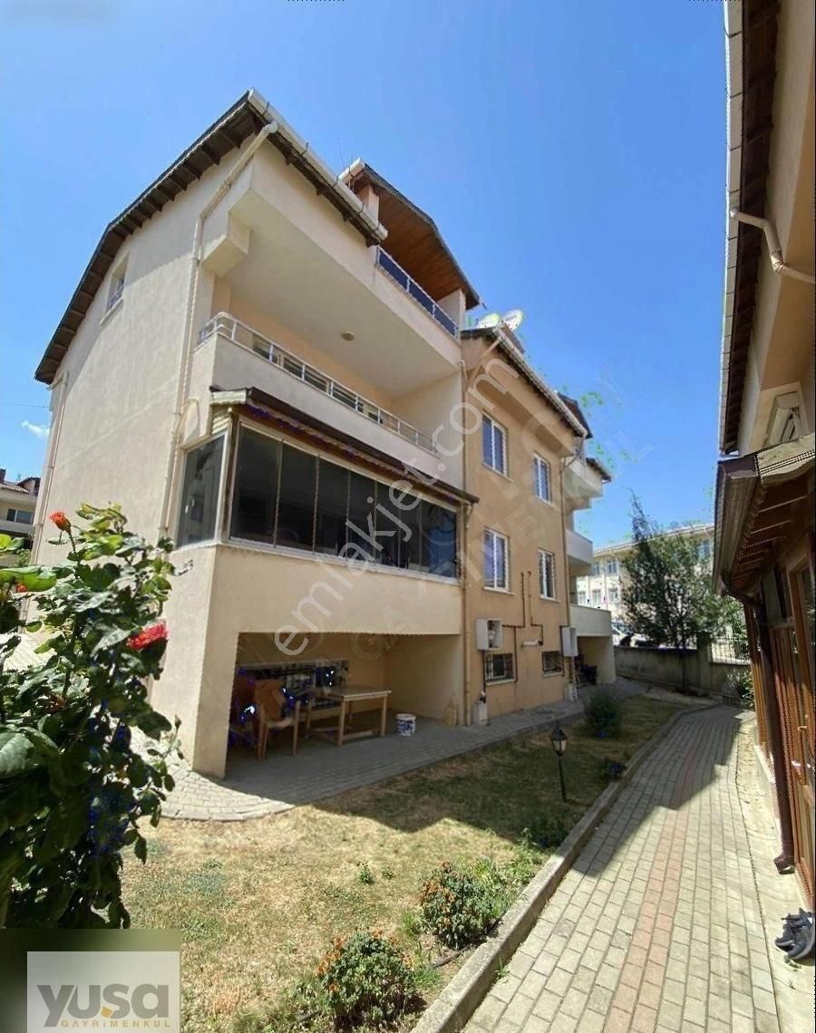 Yuşa'dan Çatalca'da Site İçerisinde Müstakil 4+2 Tripleks Villa!