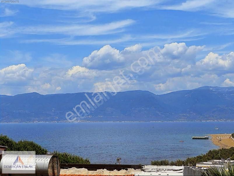 Demircan Emlaktan Pelitköyde 3+1 Deniz Manzaralı Köşe Villa