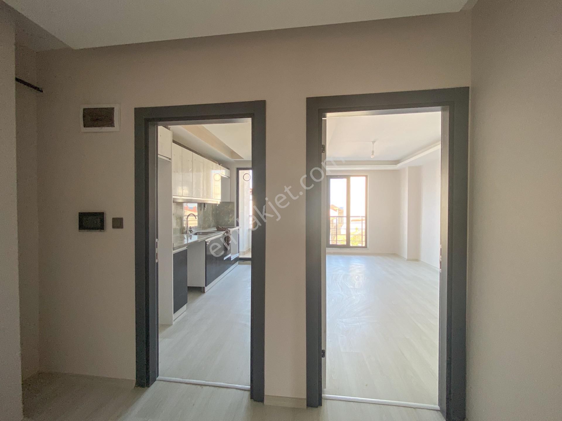 Kumbağ'da Merkezi Konumda Geniş Lüks Satılık 1+1 Daireler - Görsel 26