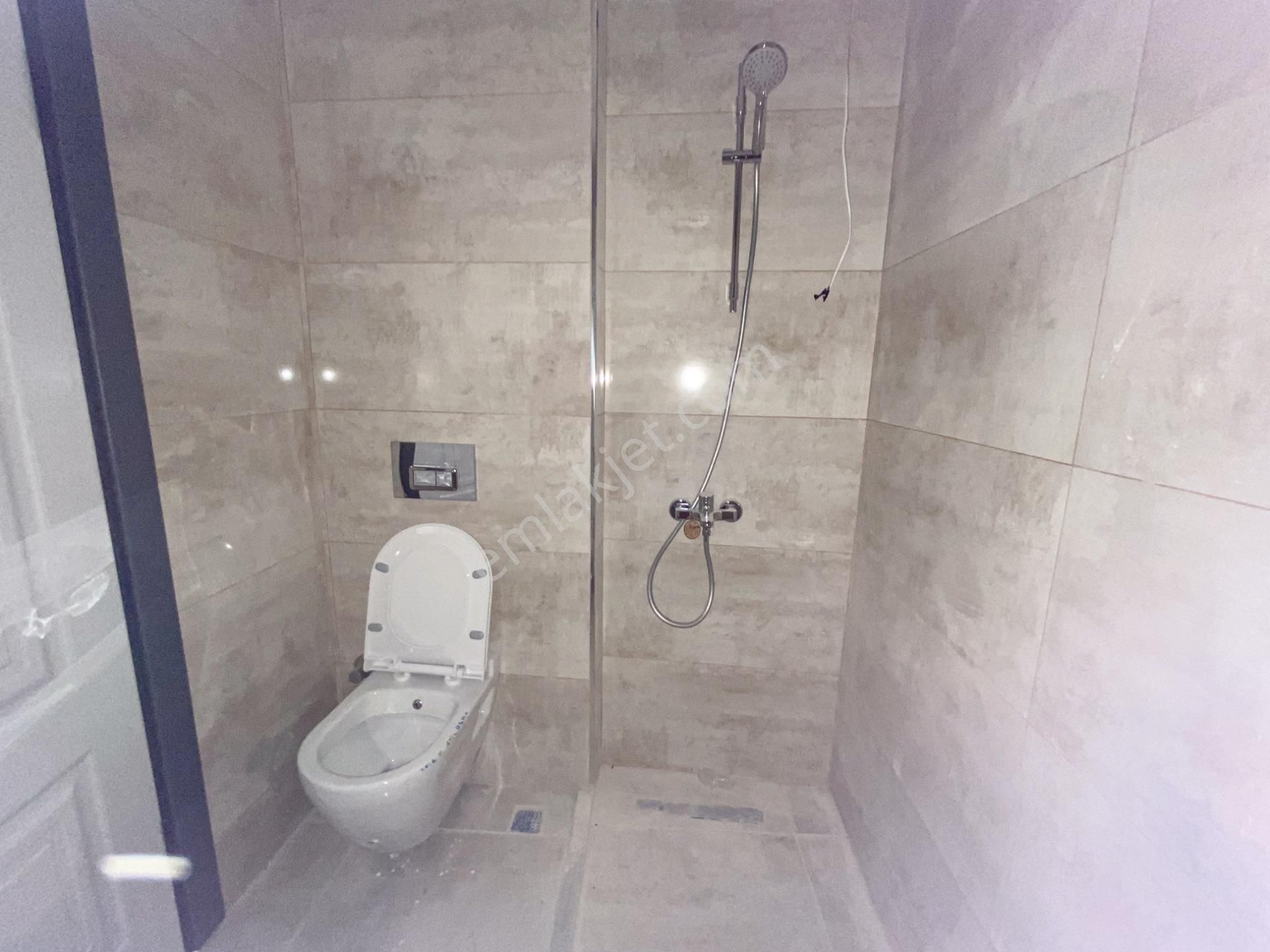 Kumbağ'da Merkezi Konumda Geniş Lüks Satılık 1+1 Daireler - Görsel 21