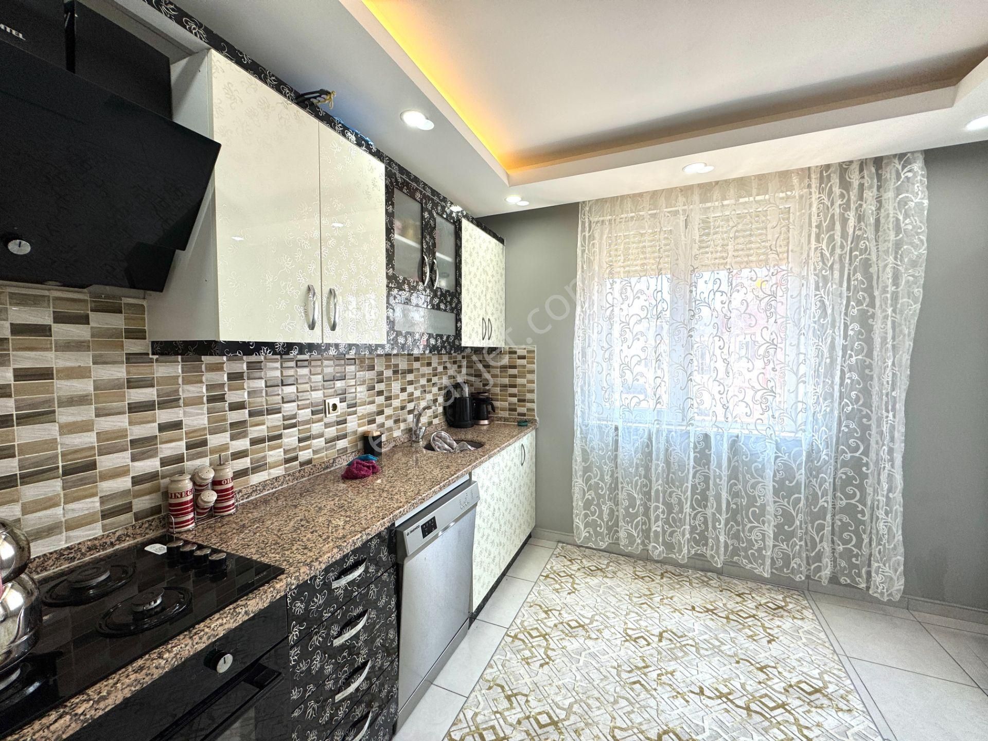 Yüksekalan Salı Pazarı Karşısı İçi Lüks Yapılı Geniş 2+1 - Görsel 14