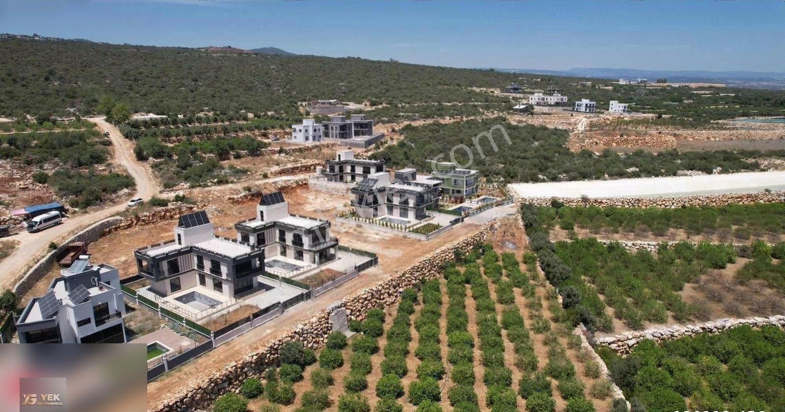 Ruhsat Alınmış Projesi Hazır Ful Deniz Manzaralı Villa Arsası - Görsel 9