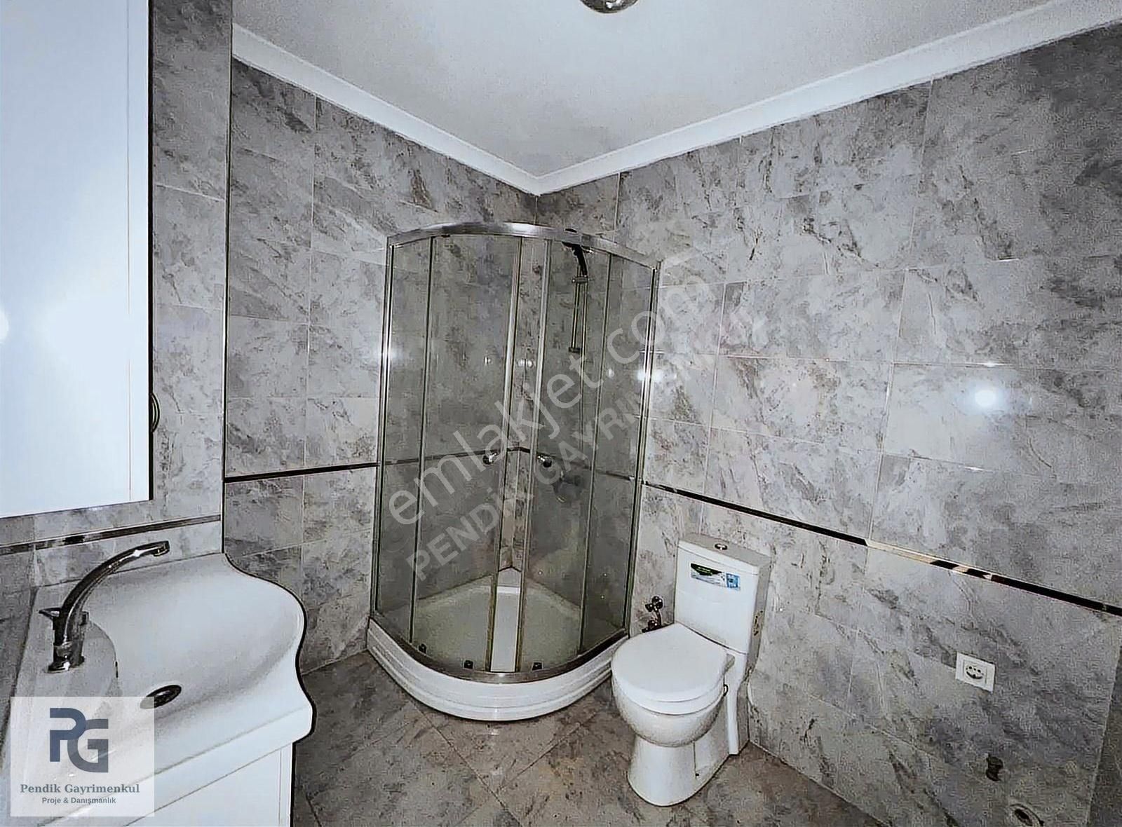 Pendik Gözdağı Caddesinde Safir Park Sitesinde 2+1 Kiralik Daire