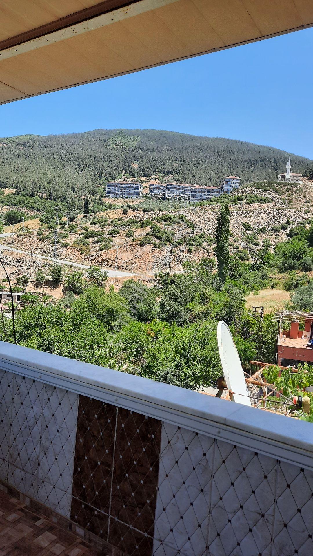 Üç Katlı Büyük Arsalı Yaylalık - Görsel 3