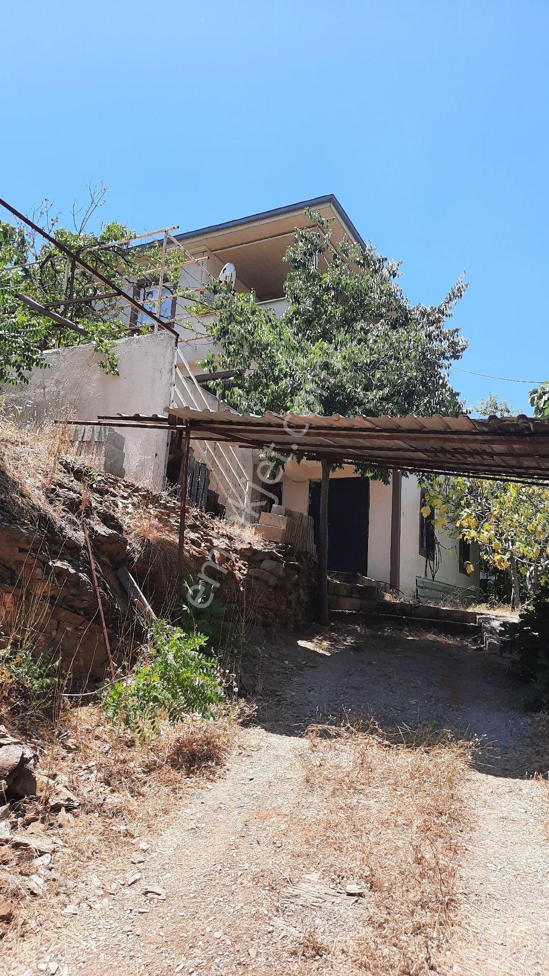 Üç Katlı Büyük Arsalı Yaylalık - Görsel 30