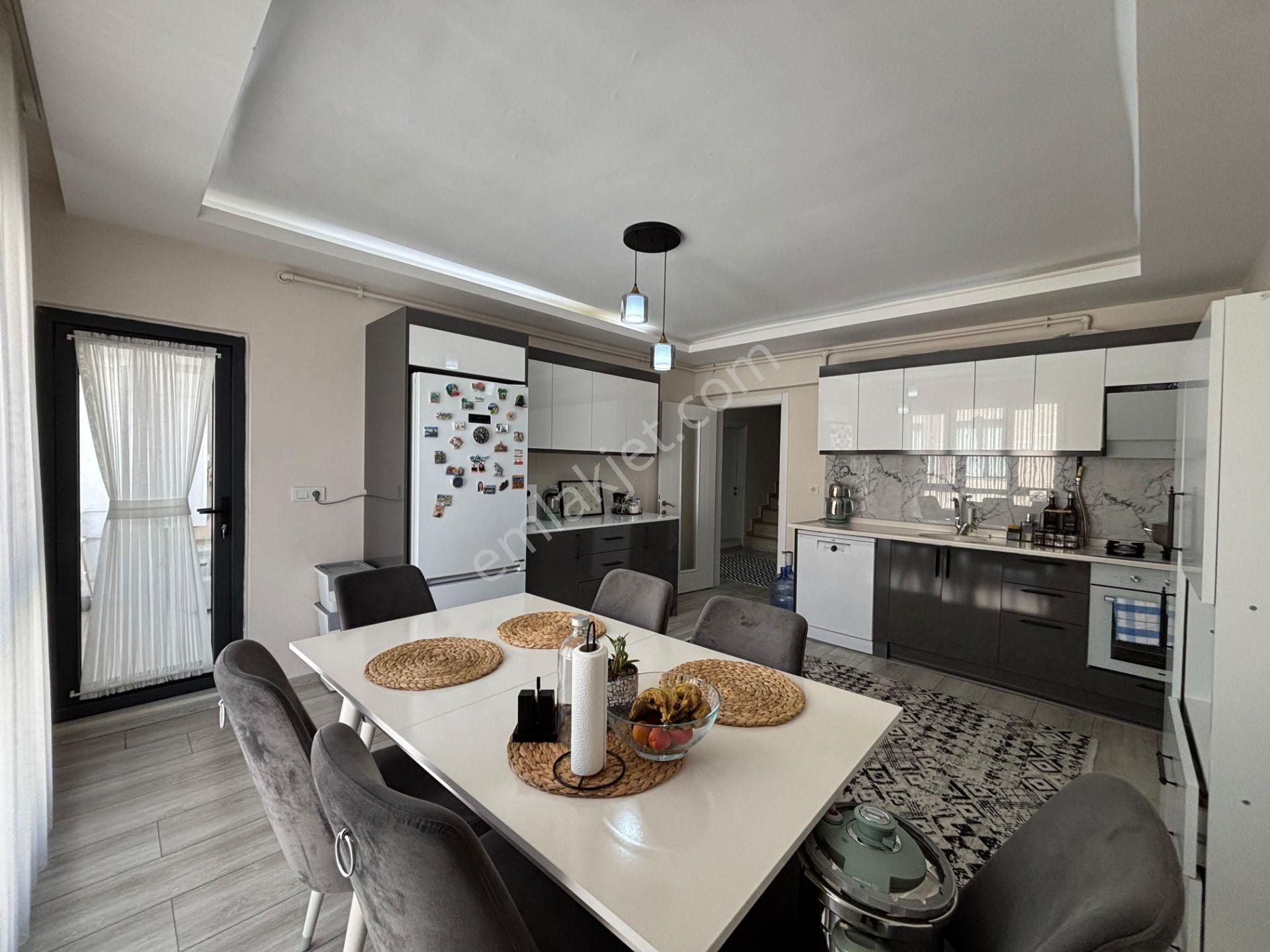 Morina Gayrimenkul Den Bursa Yıldırım Mollaarap'da Satılık 3+1 Dubleks Daire