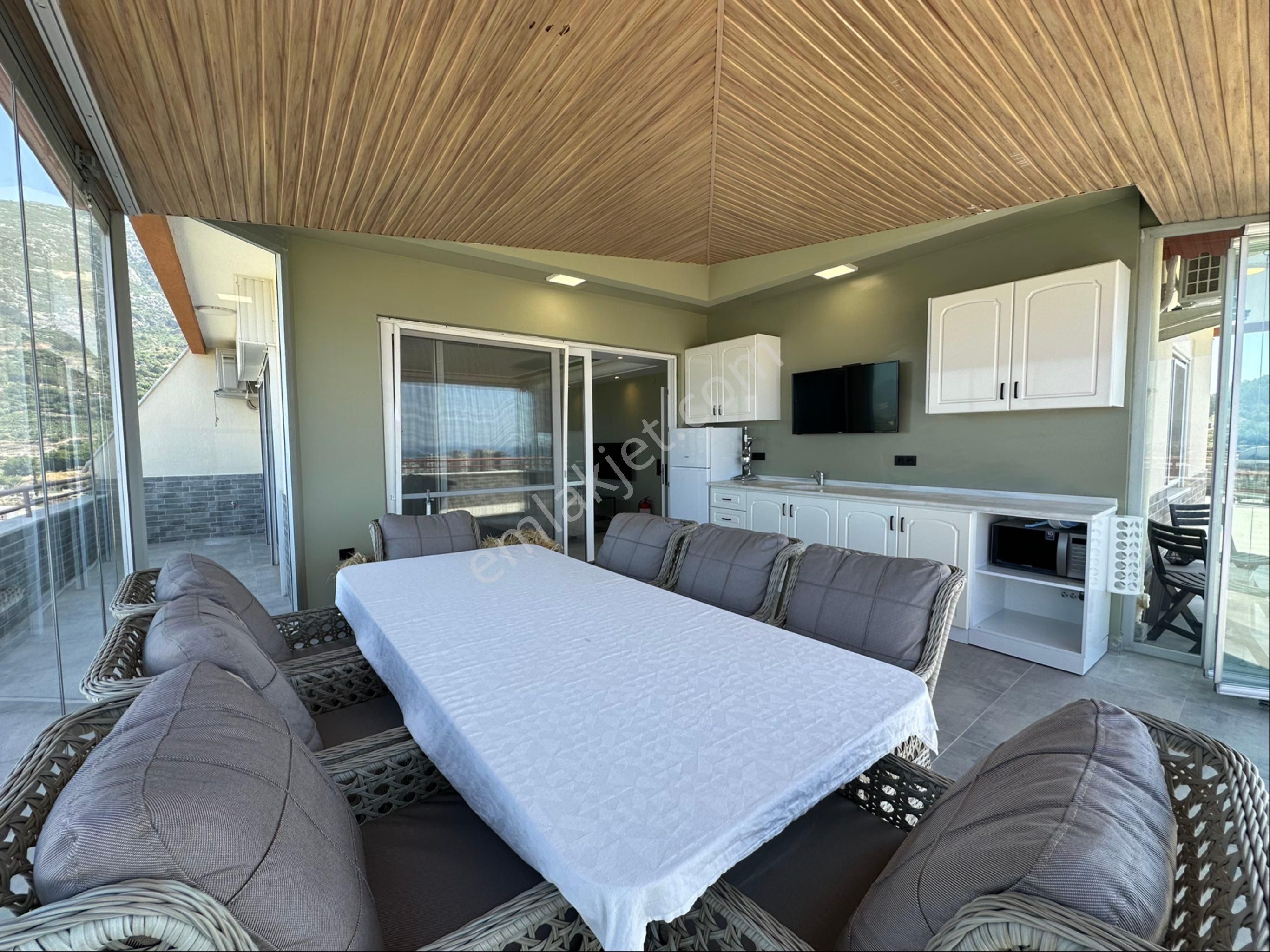 Holiday Village’de 4+2 Full Tadilatlı Lüx Eşyalı Dublex - Görsel 17