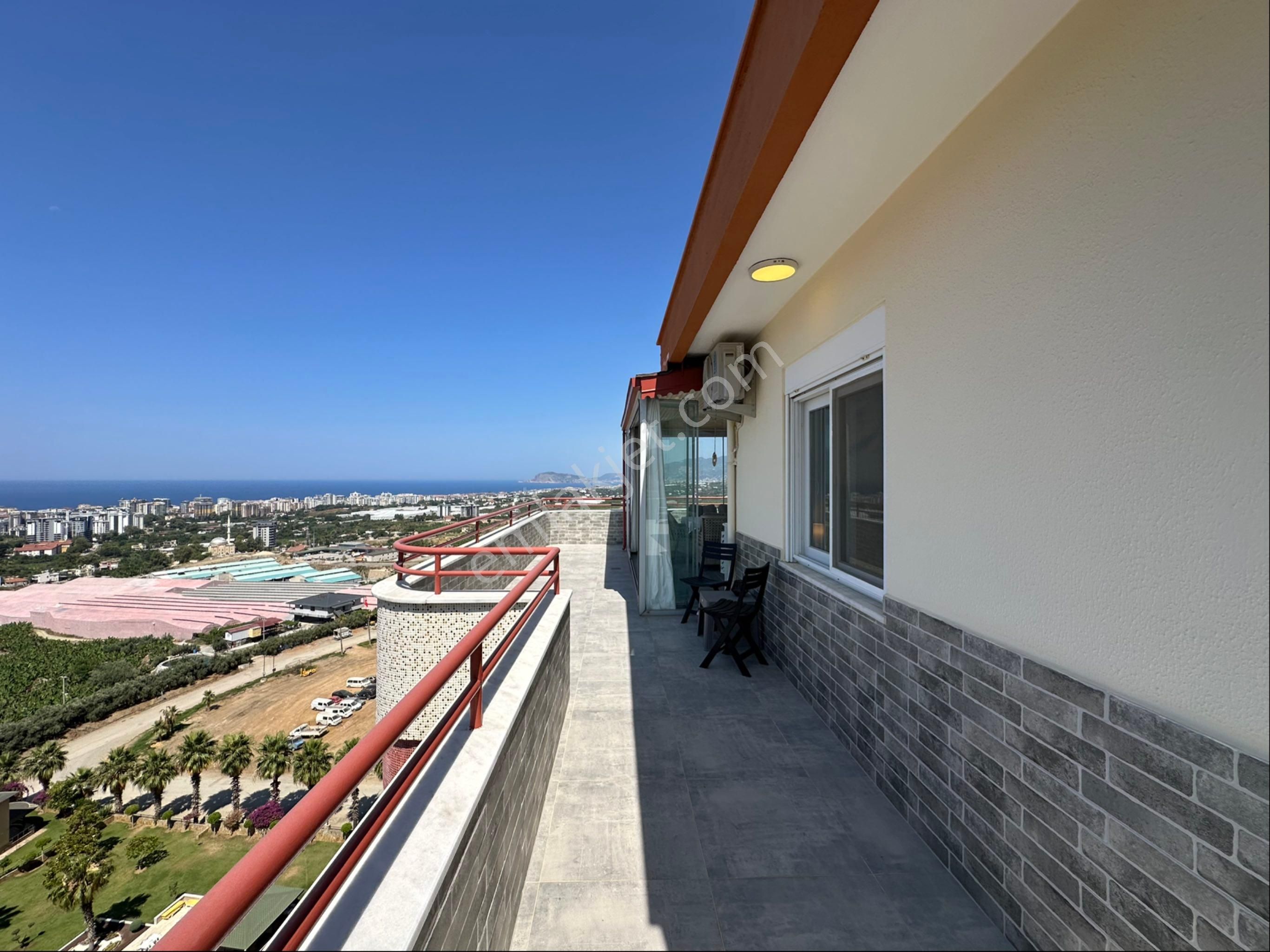 Holiday Village’de 4+2 Full Tadilatlı Lüx Eşyalı Dublex - Görsel 27