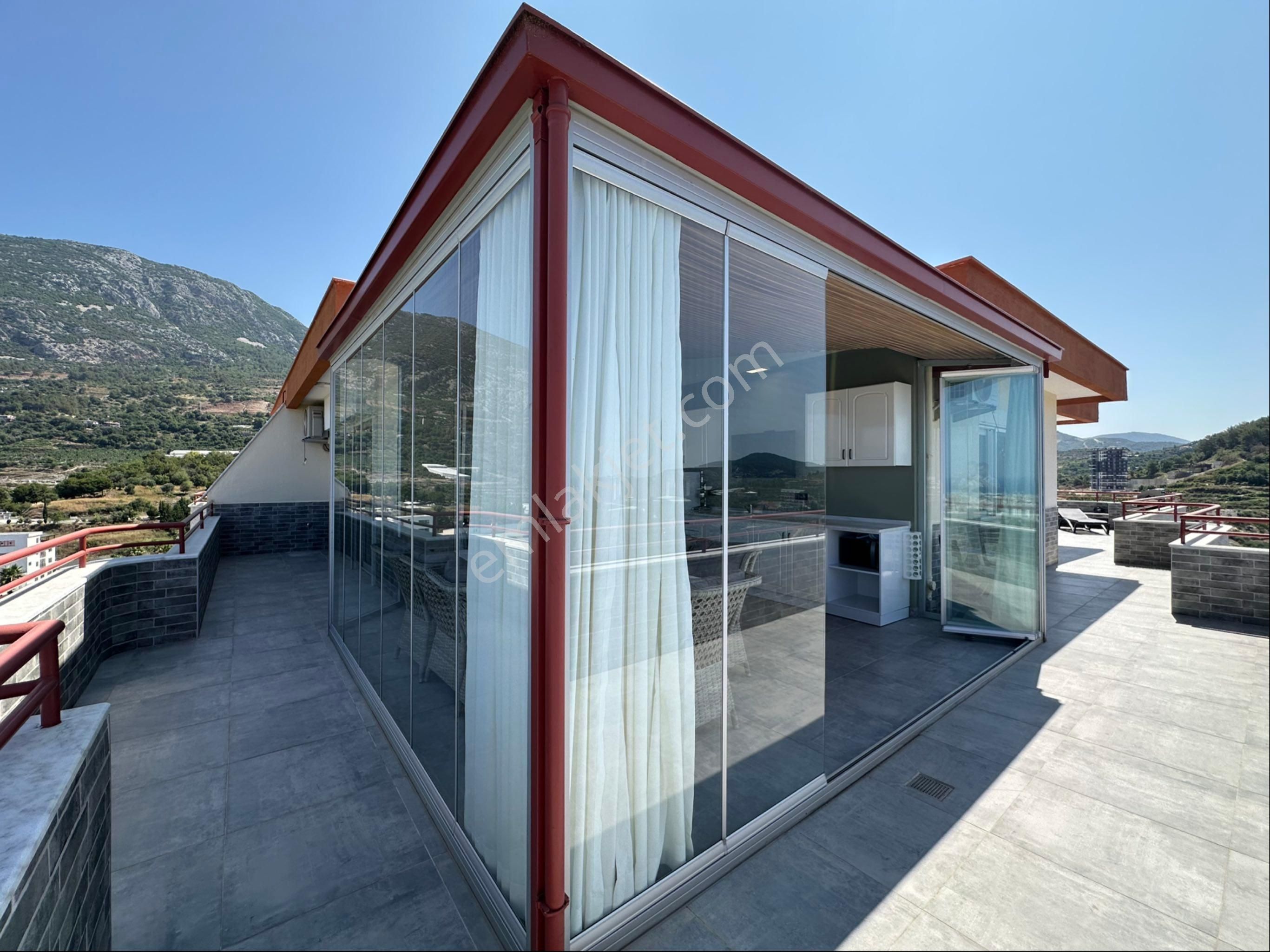 Holiday Village’de 4+2 Full Tadilatlı Lüx Eşyalı Dublex - Görsel 28