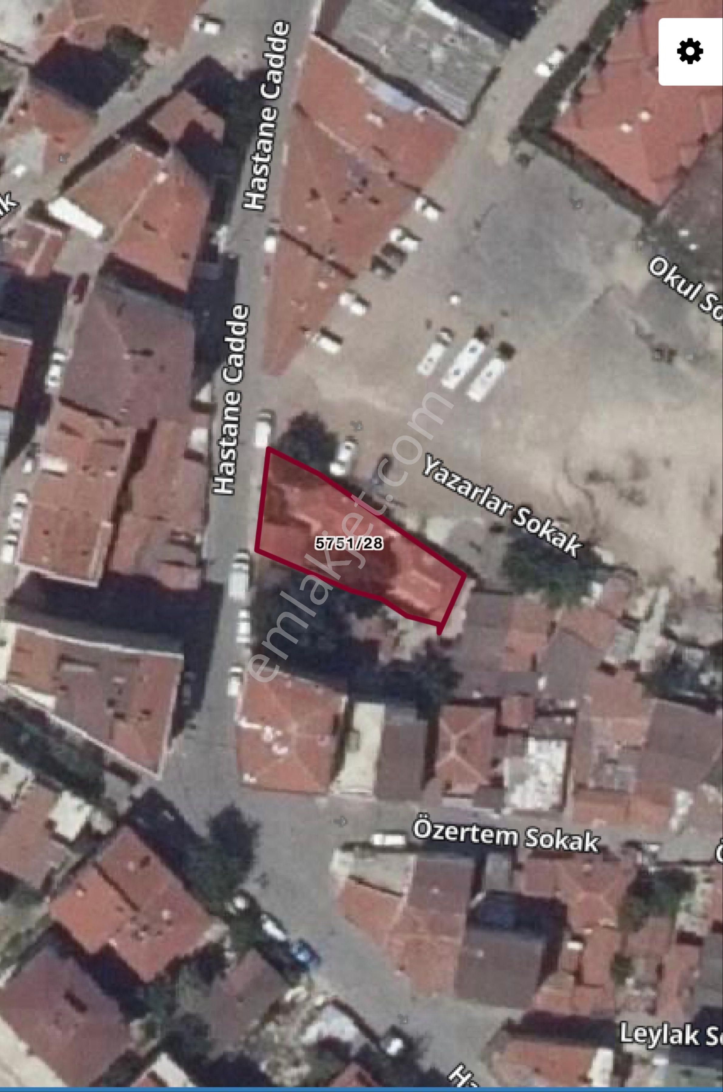 Silivri Fatihte Sahibinden Satılık 310 M² İmarlı Arsa