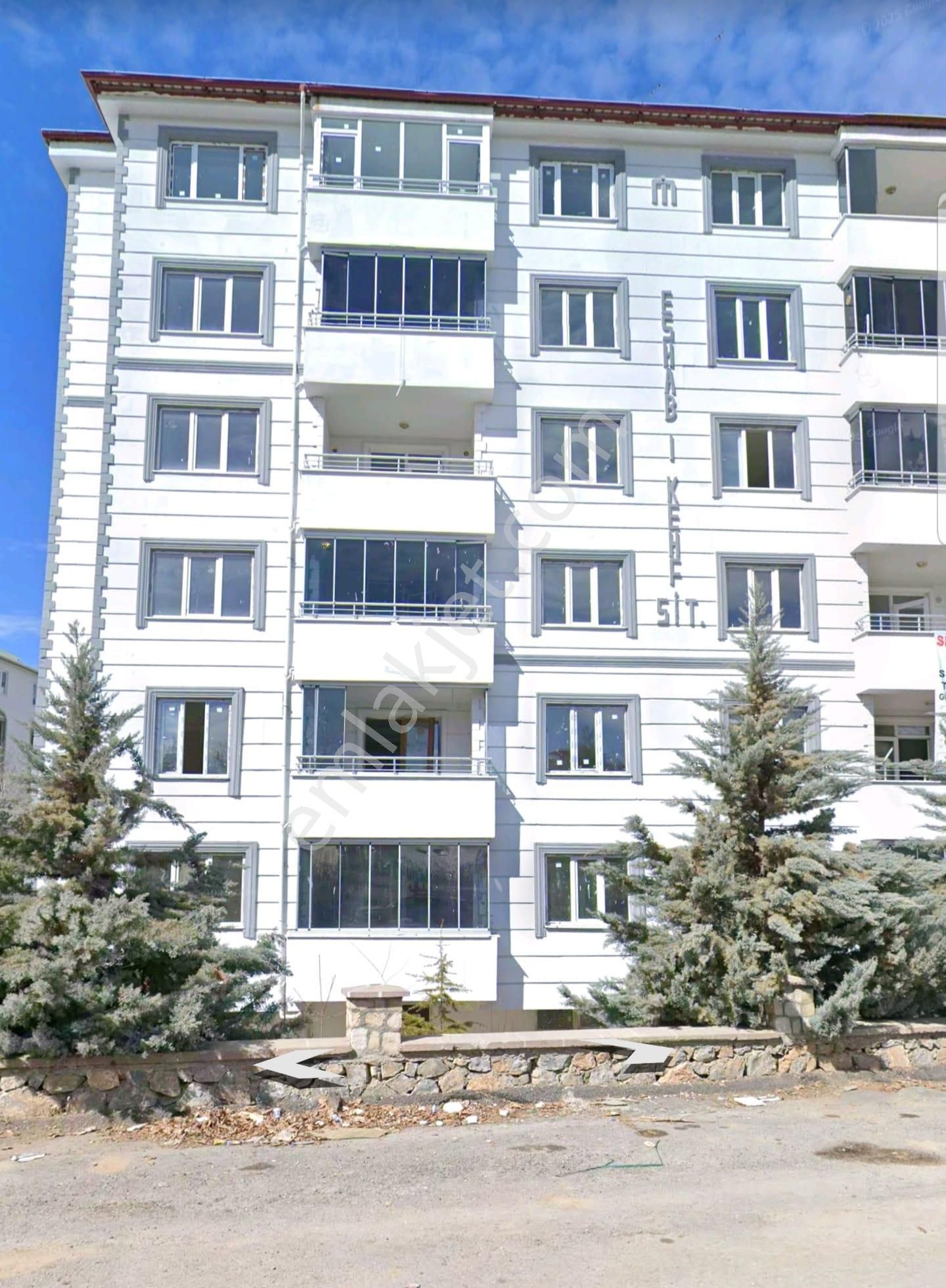 3+1 Merkezi Konumda Yenilenmiş 3+1 Her Yere Yakın Satılık Sahibinden Efsun Turan Mh.