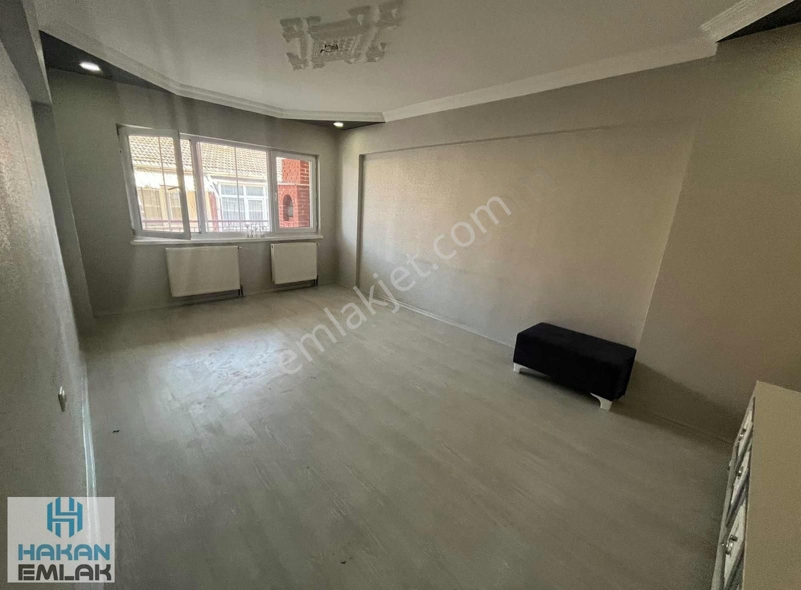 İstasyon Mahallesinde Ultra Lüxx Yapılı Salon Bağımsız Daire...