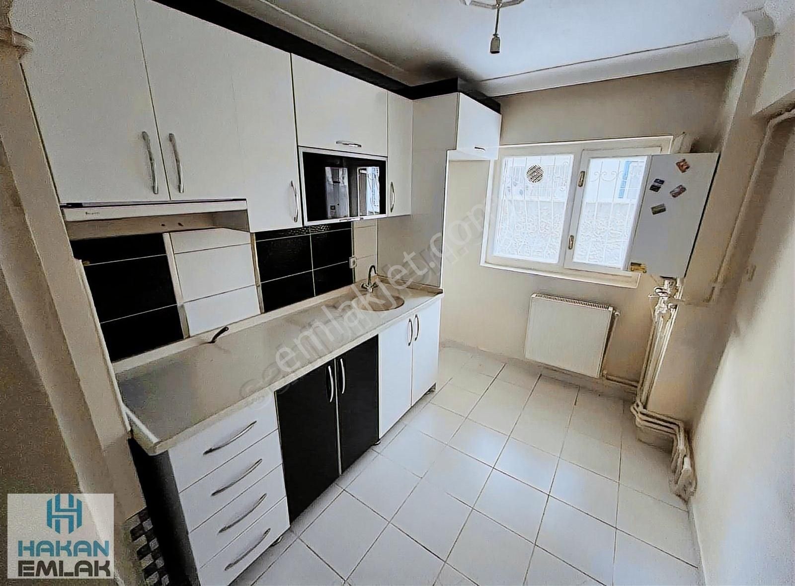 Etımesgut 30 Ağustos Mh'de 3+1 Yapılı Bağımsız Asansörlü Daire