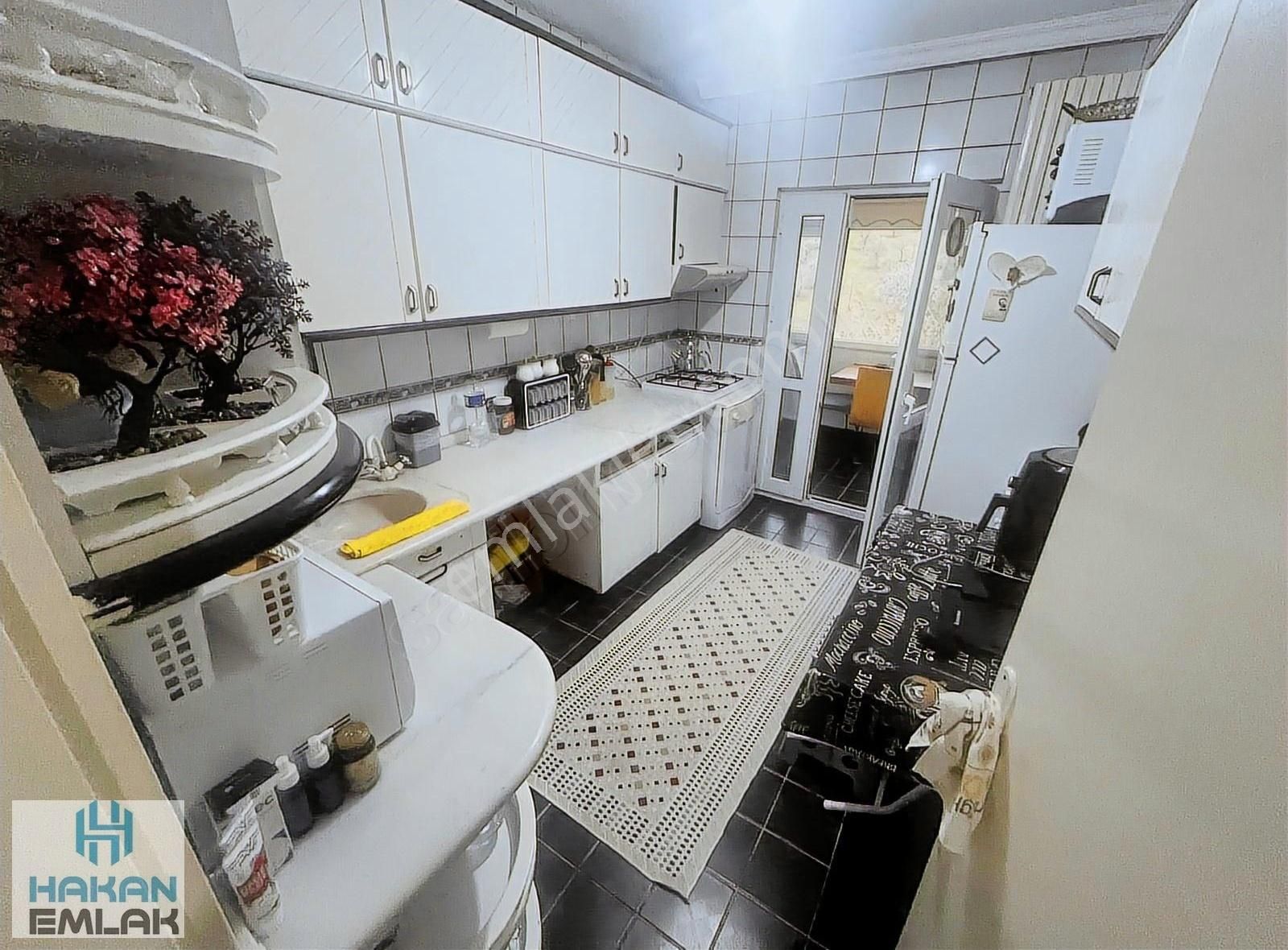 Etimesgut Altay Mh'de Merkezi Konumda 3+1 Site İçerisinde Daire