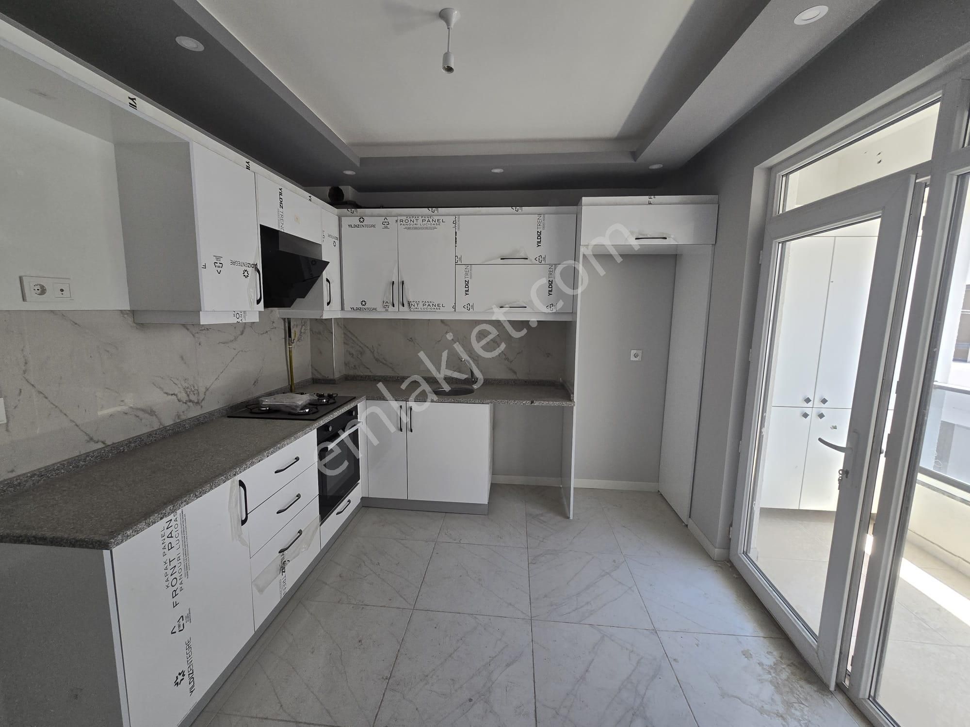 Esentepe Mah. Eğitimciler Caddesi Yakını 2+1 Daire/kg-63