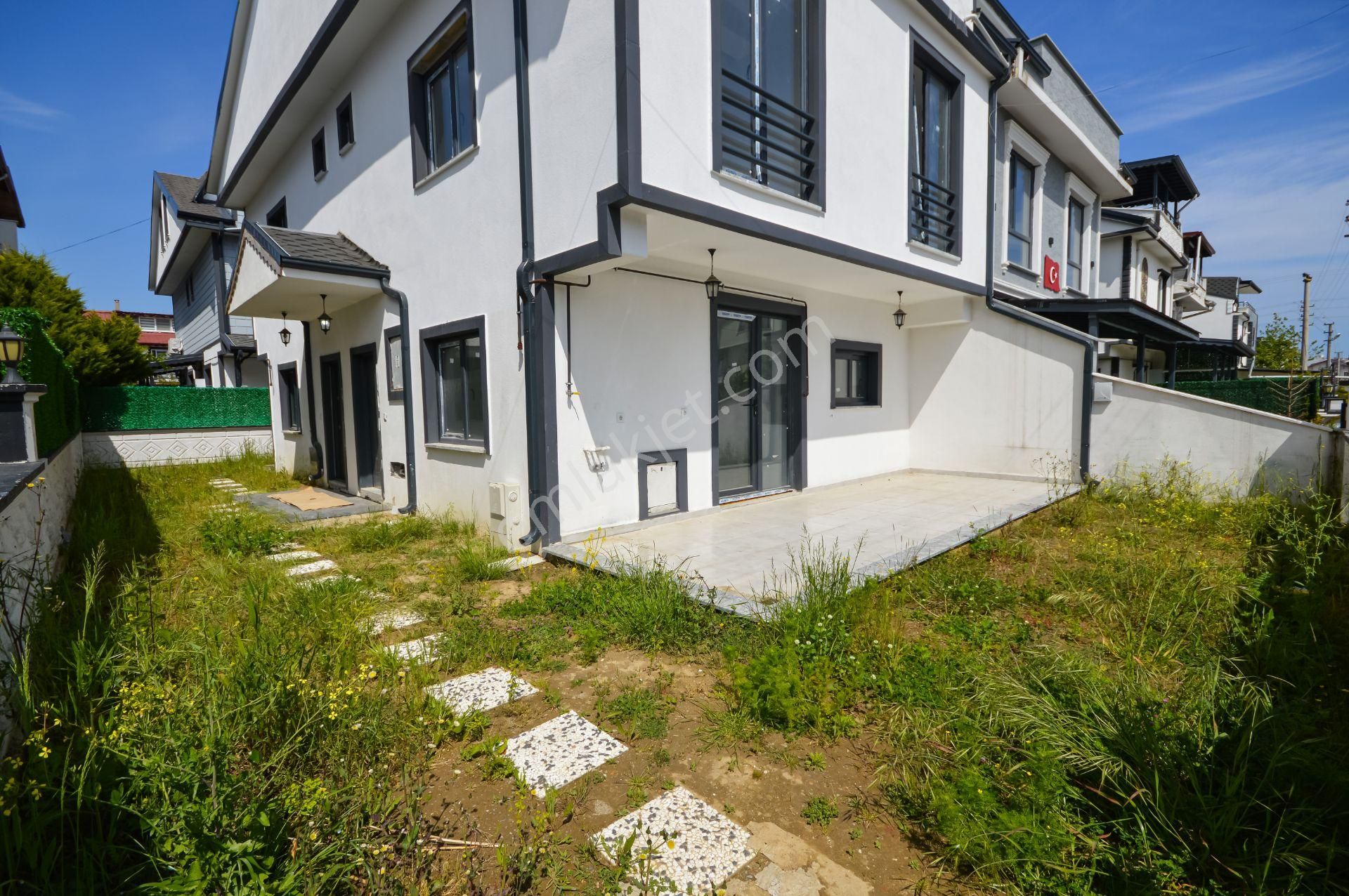 🌅 Yalıda Ön Cephede Rüya Gibi Villa – Şık, Lüks Ve Hazır!