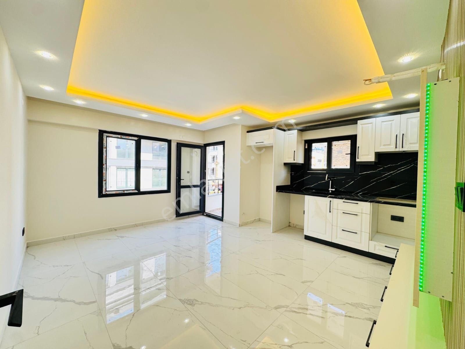 Altınkuma 30 Mt Mesafede Deniz Manzaralı Satılık Daire