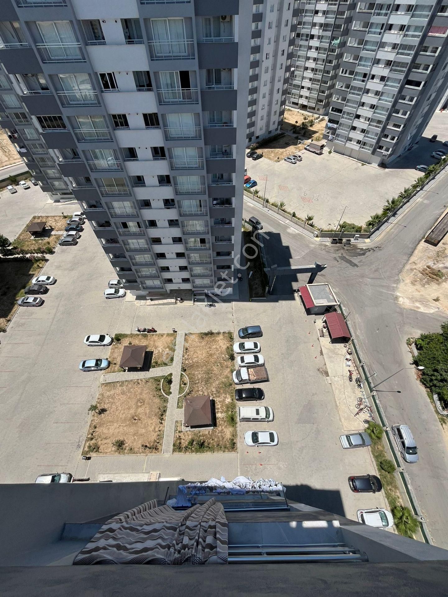Adliye Otogar Kemalpaşa Sanayi Lokasyonun'da Kombili 2+1 Kiralık