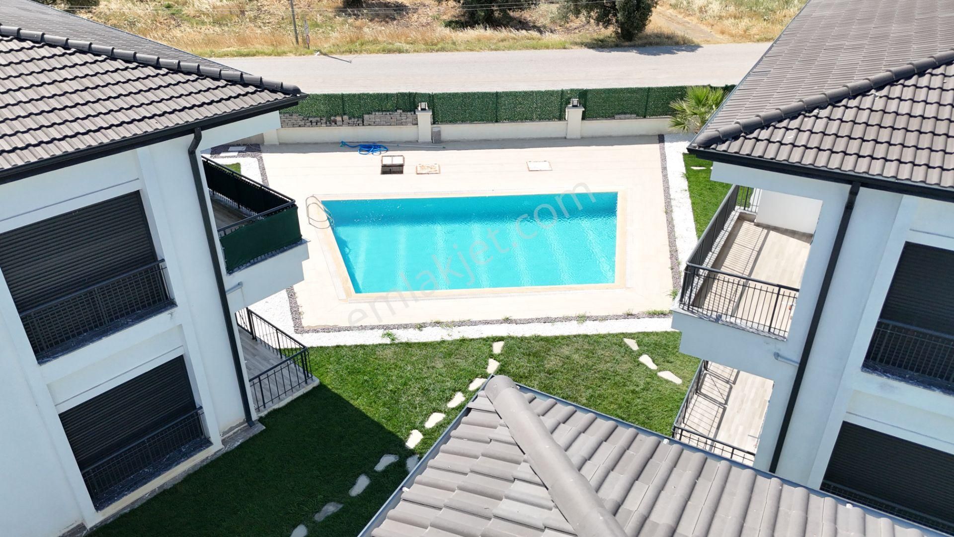 Ayvalık 'ta Müstakil Villa Tadında Sıfır Daire - Görsel 25