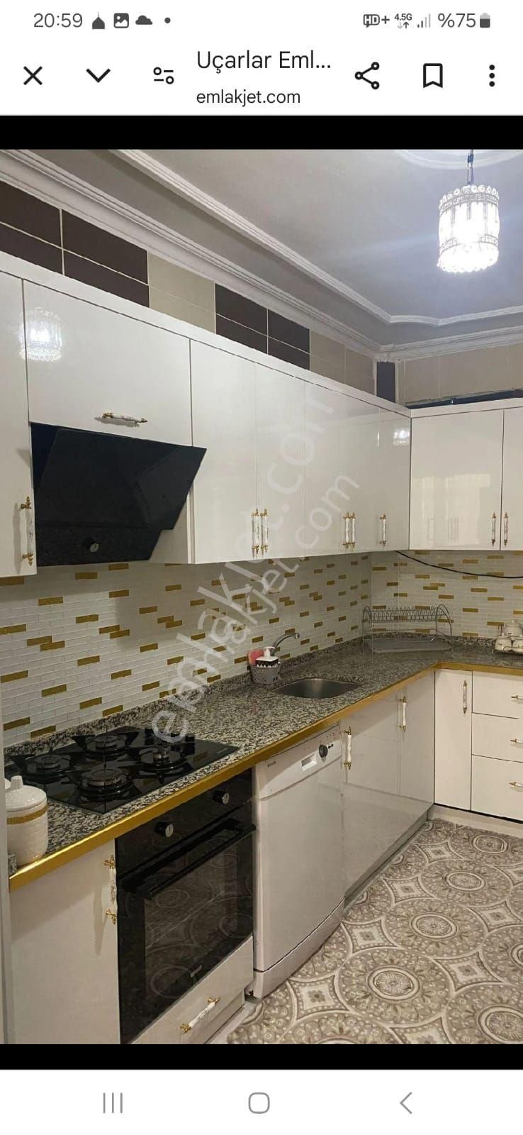 Doğalgazlı Parkeli 4 Oda Merkezi Konumda