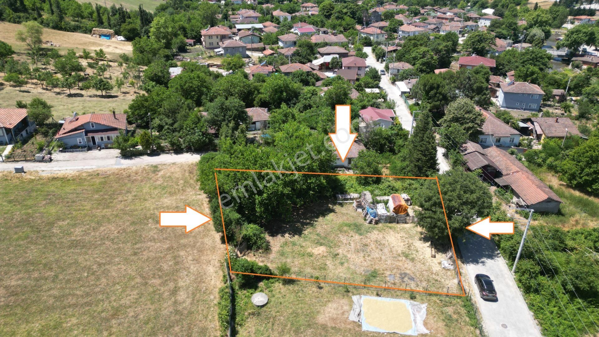 Kocaeli Karamürsel Yalakdere Satılık Konut İmarlı Arsa 811 M2