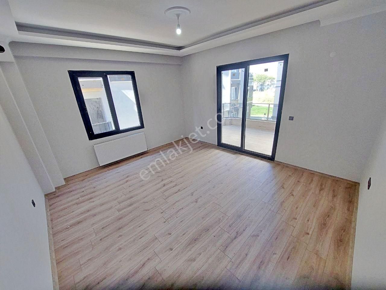 Uytundan Akçay Altınkumda Ayrı Mutfaklı Sıfır 2+1 Satılık Daire