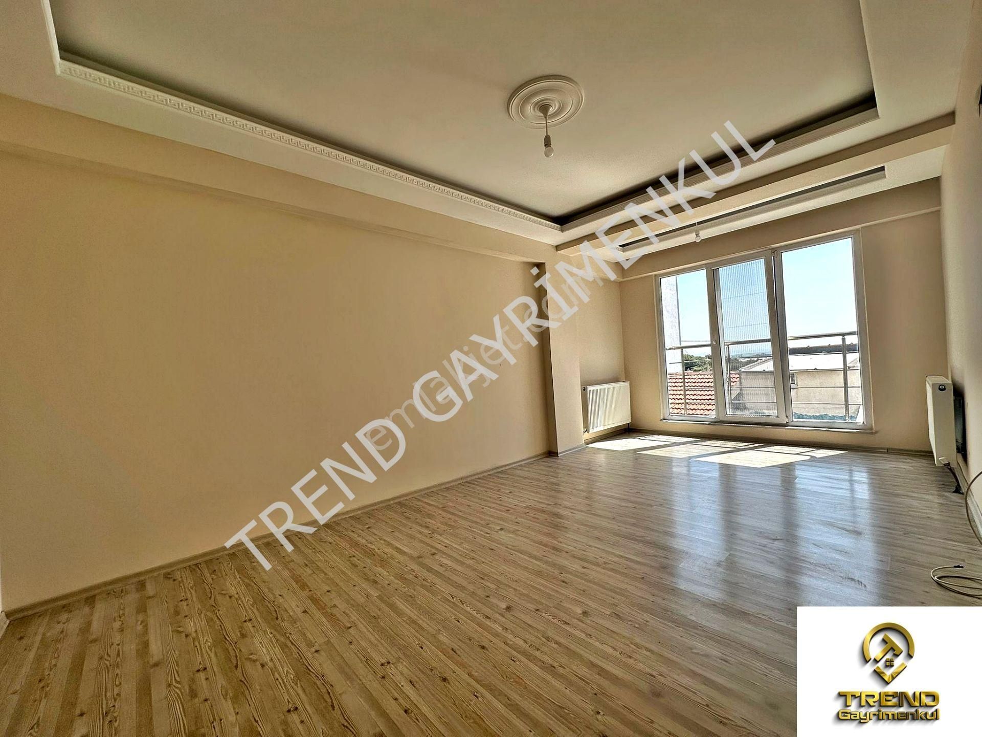 Trend'den 3 Yaşında 2+1 90m2 Arakat Güney Cephe Kiralık Daire