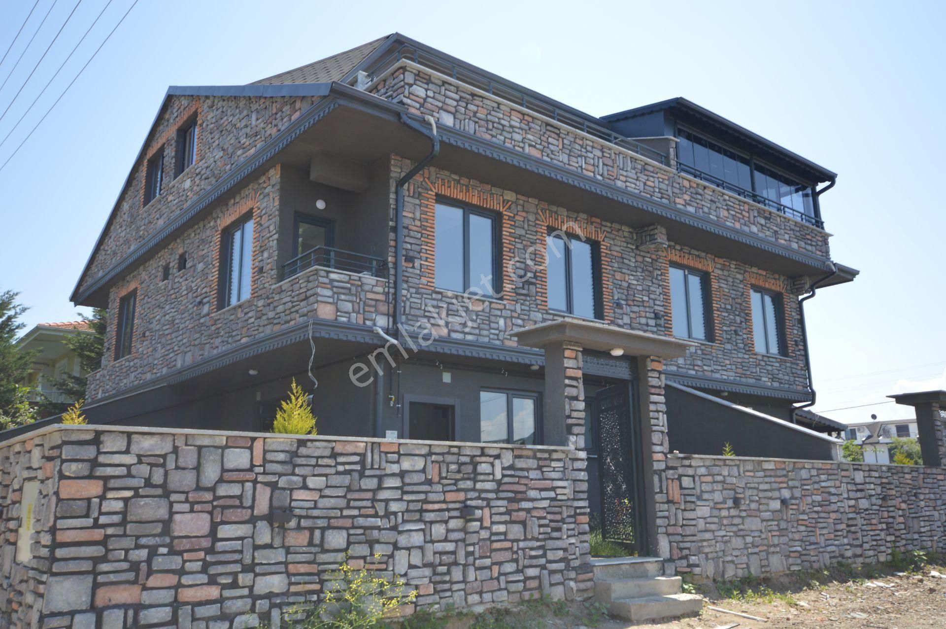 🏡 Kocaali’de Verandalı Villa – Hem Ucuz Hem Şık!
