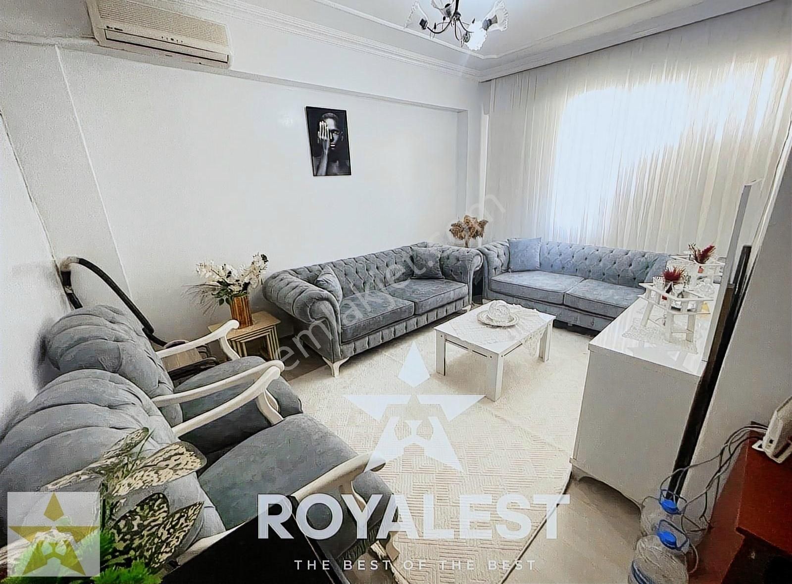Royalest'ten 75. Yılda Uygun Fırsat Caddenin Bir İçerisi 2+1