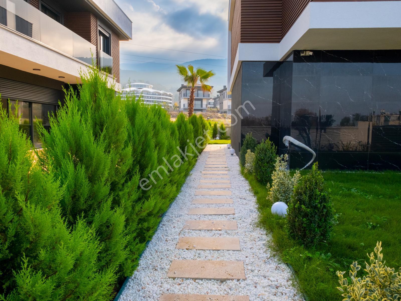 Kuşadası Güzelçamlı Müstakil Özel Havuzlu 3+1 Villa - Görsel 18