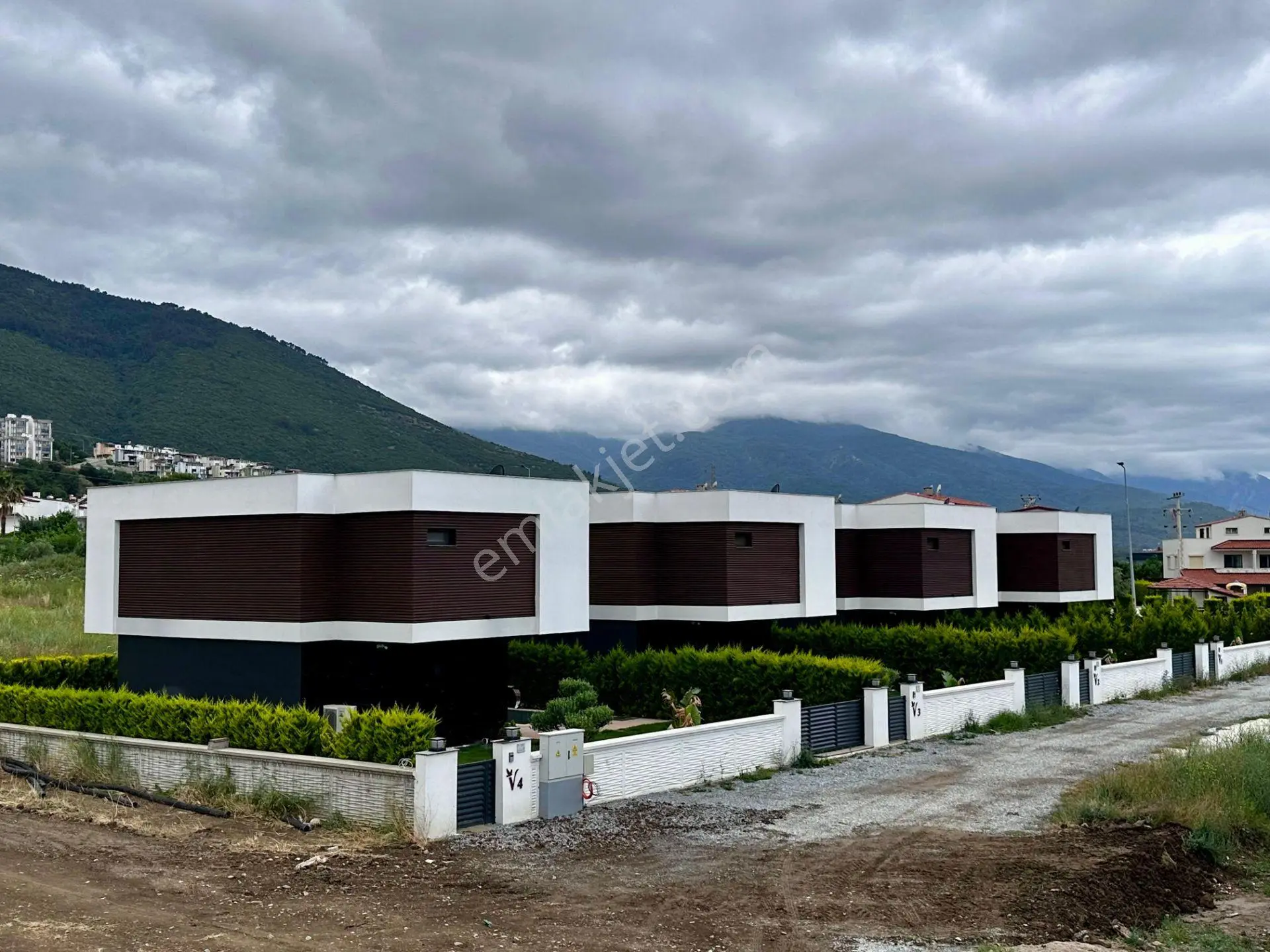 Kuşadası Güzelçamlı Müstakil Özel Havuzlu 3+1 Villa - Görsel 5