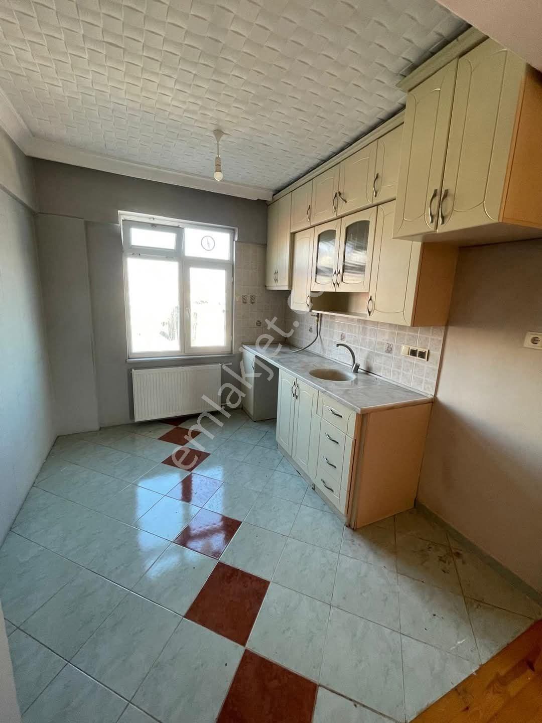 Gencbay Emlak'tan Samsun İlkadım Anadolu Mh De Kiralık 2+1 Doğalgazlı Daire Kat 3