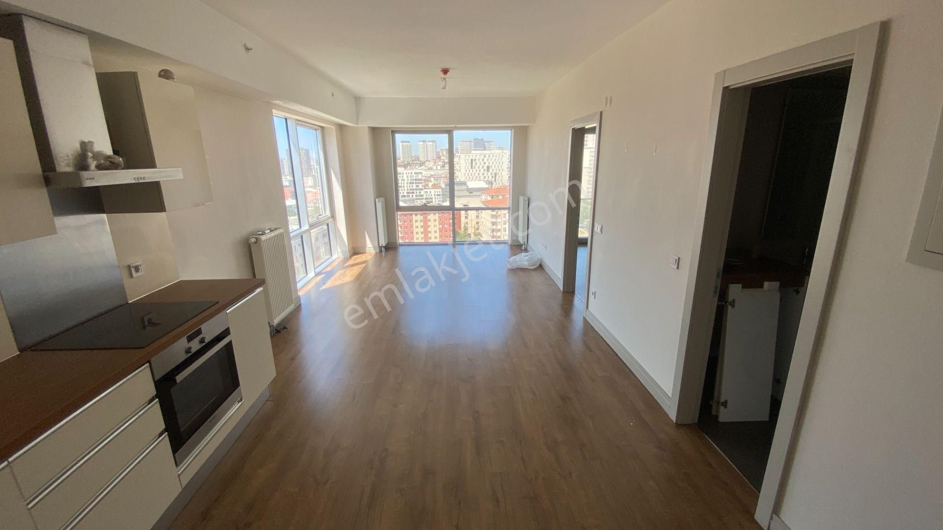 Suryapı Corridor'da Kiralık 1+1 83 M2 Köşe Cepheli 6. Kat Daire