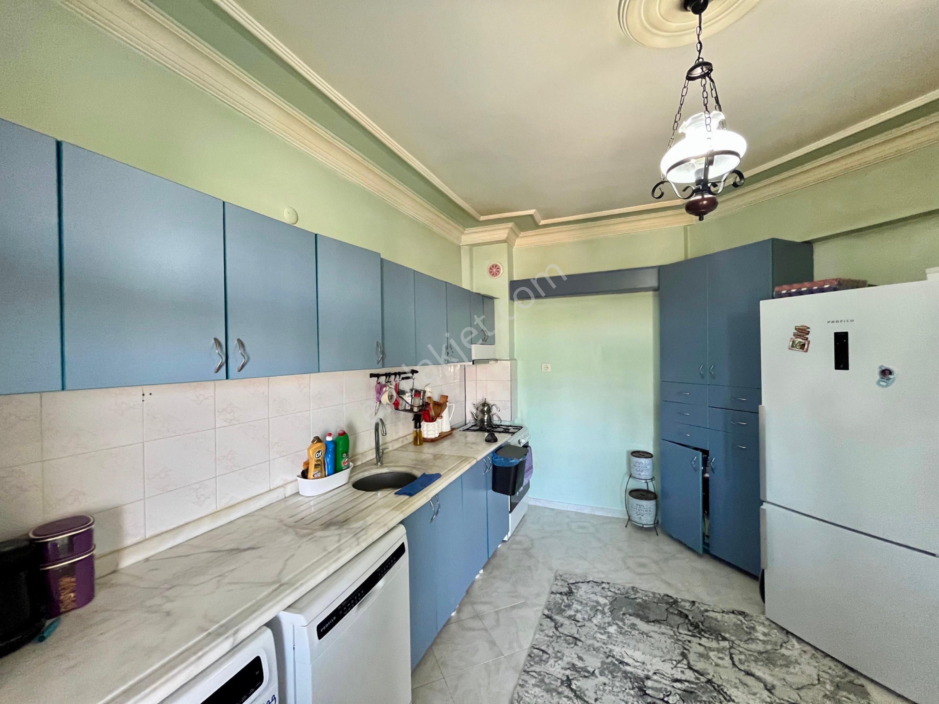Konaklar Mahallesi Çınarkent Sitesi, 2. Kat, Merkezi Sistem Isıtmalı 3+1 Daire