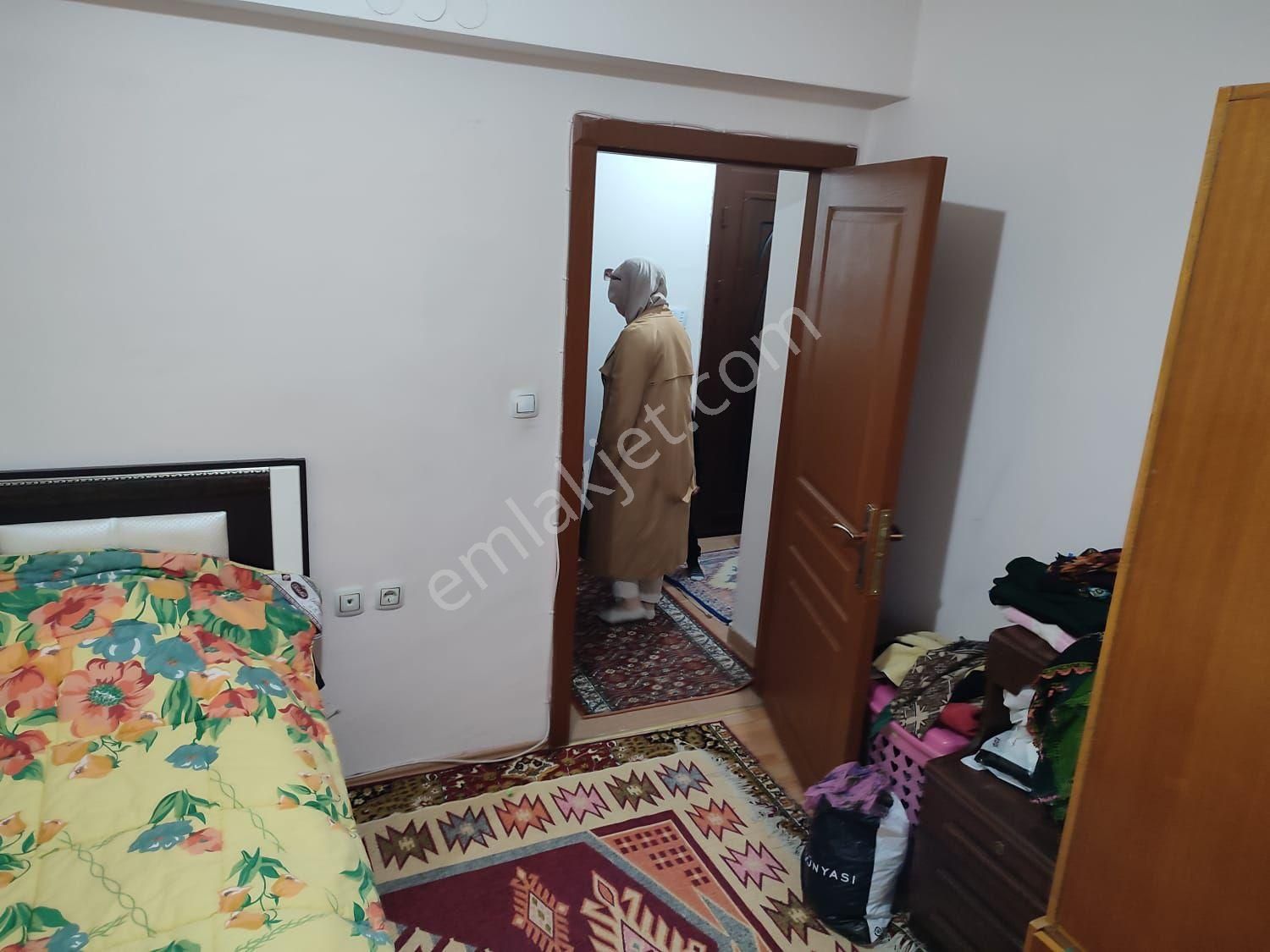 Bozbey'den Malazgirt Mh.de Ara Katta Bağımsız 2+1 Satılık Daire